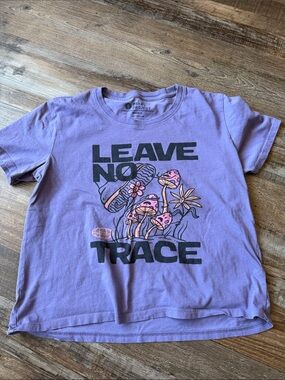 Parks Project purple “Leave No Trace” tshirt women’s small